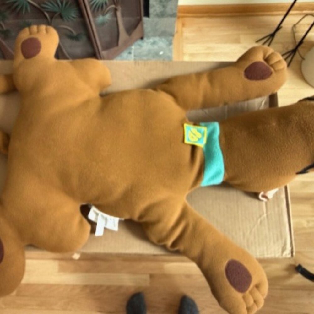 Scooby Doo 1998 36” Flat Laying Jumbo Plush Pillow Cartoon Network Vintage - Picture 2 of 10